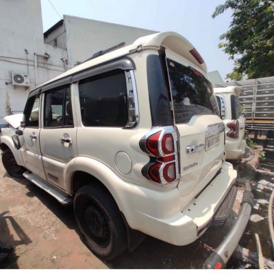 Mahindra Scorpio S5 MH 2W 120 DIESEL MT