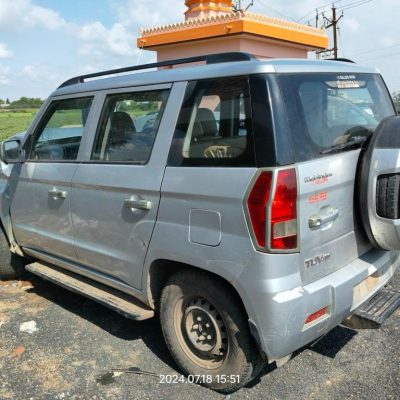 Mahindra TUV 300 T6 DIESEL MT