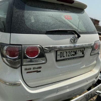 Toyota Fortuner 3.0 4WD DIESEL AUTOMATIC