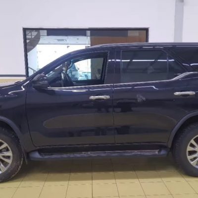 Toyota Fortuner 4X4 DIESEL AUTOMATIC