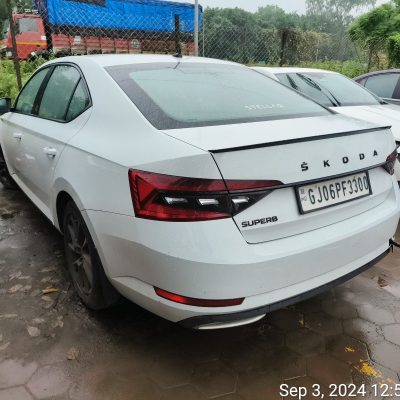 SKODA SUPERB SPORTLINE 2.0 TSI PETROL AUTOMATIC SUNROOF