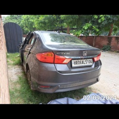 Honda City 1.5 VX IVTEC PETROL MT SUNROOF