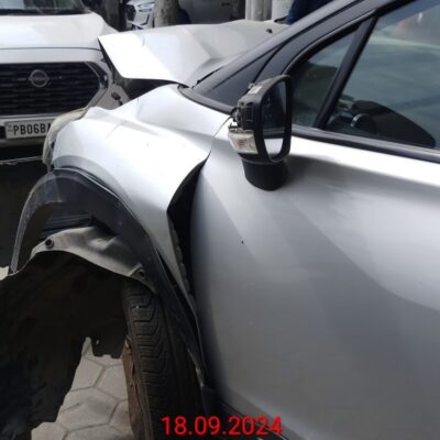 Nissan KICKS XV PREMIUM (O) DIESEL MT