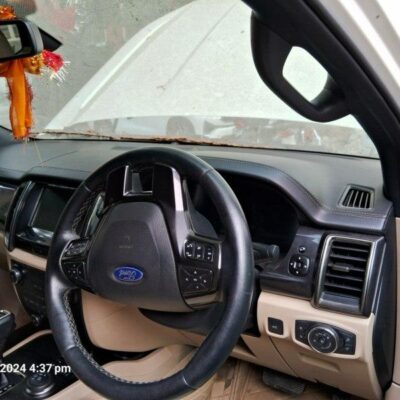 Ford Endeavour 3.2 Titanium Plus 4X4 DIESEL AUTOMATIC SUNROOF TOP VARIANT