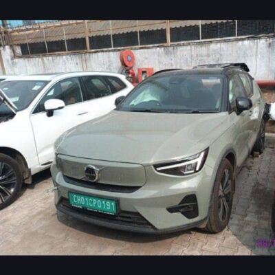 VOLVO XC40