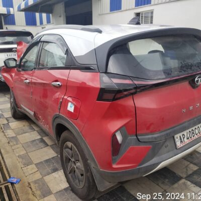 TATA NEXON CRTV PLUS S DIESEL MT SUNROOF