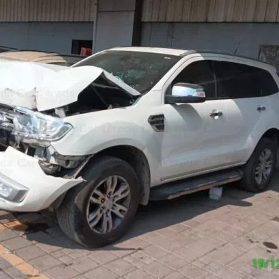 FORD ENDEAVOUR 3.2L Titanium 4