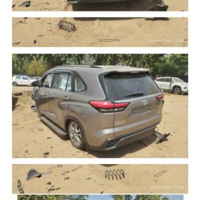 Toyota Innova Hycross HYBRID ZX 7S PETROL AUTOMATIC SUNROOF TOP VARIANT