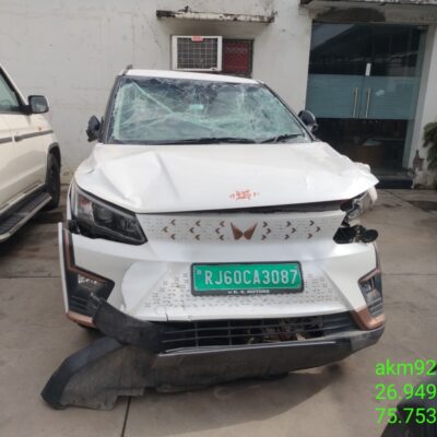 M & M XUV 400 EV EL