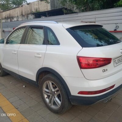 AUDI Q3 30 TFSI