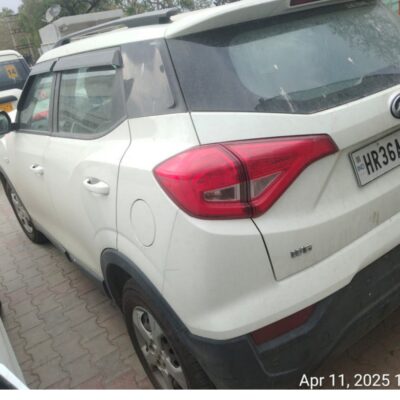 Mahindra XUV 300 W6 PETROL MT