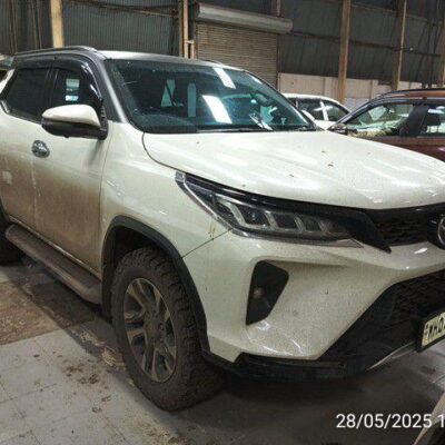 TOYOTA FORTUNER Legender