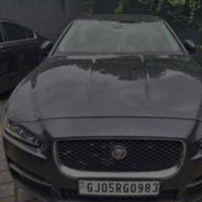 JAGUAR XE 2.0L PRESTIGE DIESEL AUTOMATIC SUNROOF