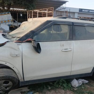 MAHINDRA XUV 300 W6 PG BS6 PETROL MT