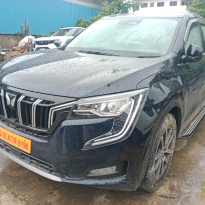 M & M XUV 700 AX7 DIESEL 7 STR