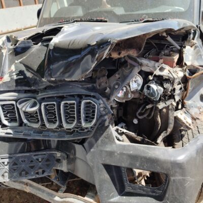 M & M SCORPIO S10 4WD 7STR