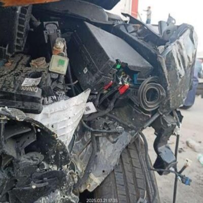 MAHINDRA XUV 3XO PETROL MT