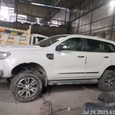 FORD ENDEAVOUR 2.2L TITANIUM 4X4 DIESEL AUTOMATIC