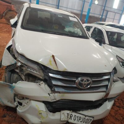 TOYOTA FORTUNER 2.8 2WD MT 2018