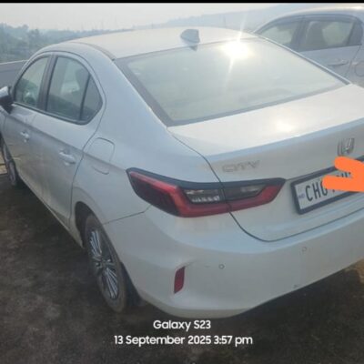 HONDA CITY 5TH GEN V PETROL MT