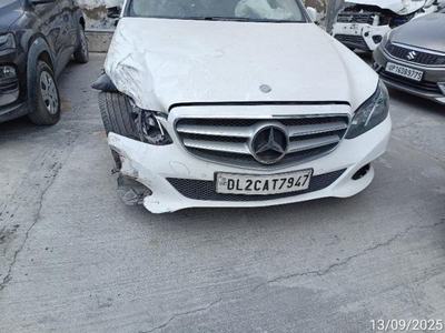 MERCEDES E200 2015