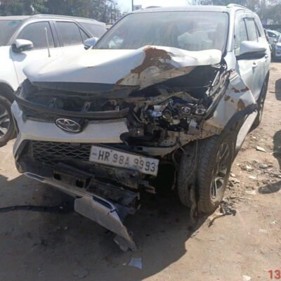 Toyota Fortuner LEGENDER