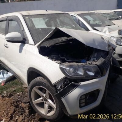Maruti Suzuki Vitara Brezza LXI 1.5L 5MT