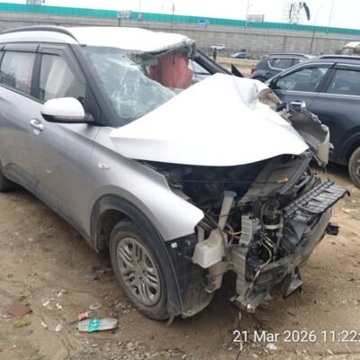 KIA Carens G1.5 6MT PREMIUM 7