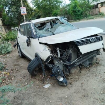 Mahindra XUV300 DIESEL W8
