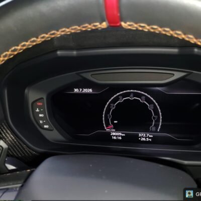 LAMBORGHINI URUS TWIN TURBO V8 PETROL AUTOMATIC SUNROOF